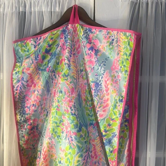 Lilly Pulitzer catch the wave garment bag travel suitcase - Picture 6 of 9
